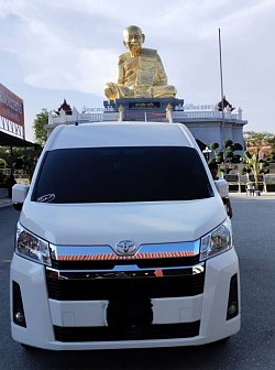 รถตู้ VIP all new