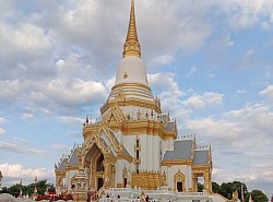 วัดป่านาคนิมิตร กับทิวทัศน์สวยงาม